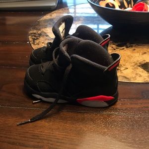 Kids nike Jordan slightly worn. Still looks great